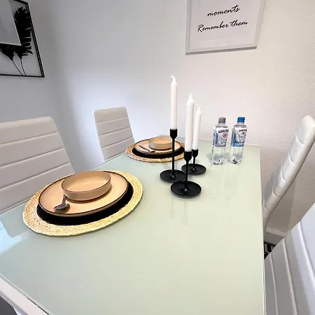 One Bed And One Sofa Bed, Self Check In, Invoice Apartment Monchengladbach Exterior photo
