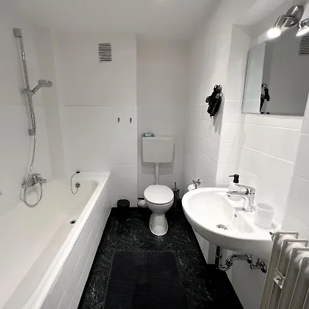 One Bed And One Sofa Bed, Self Check In, Invoice Apartment Monchengladbach Exterior photo